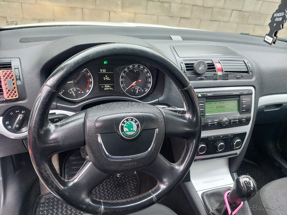 Škoda Octavia - 5