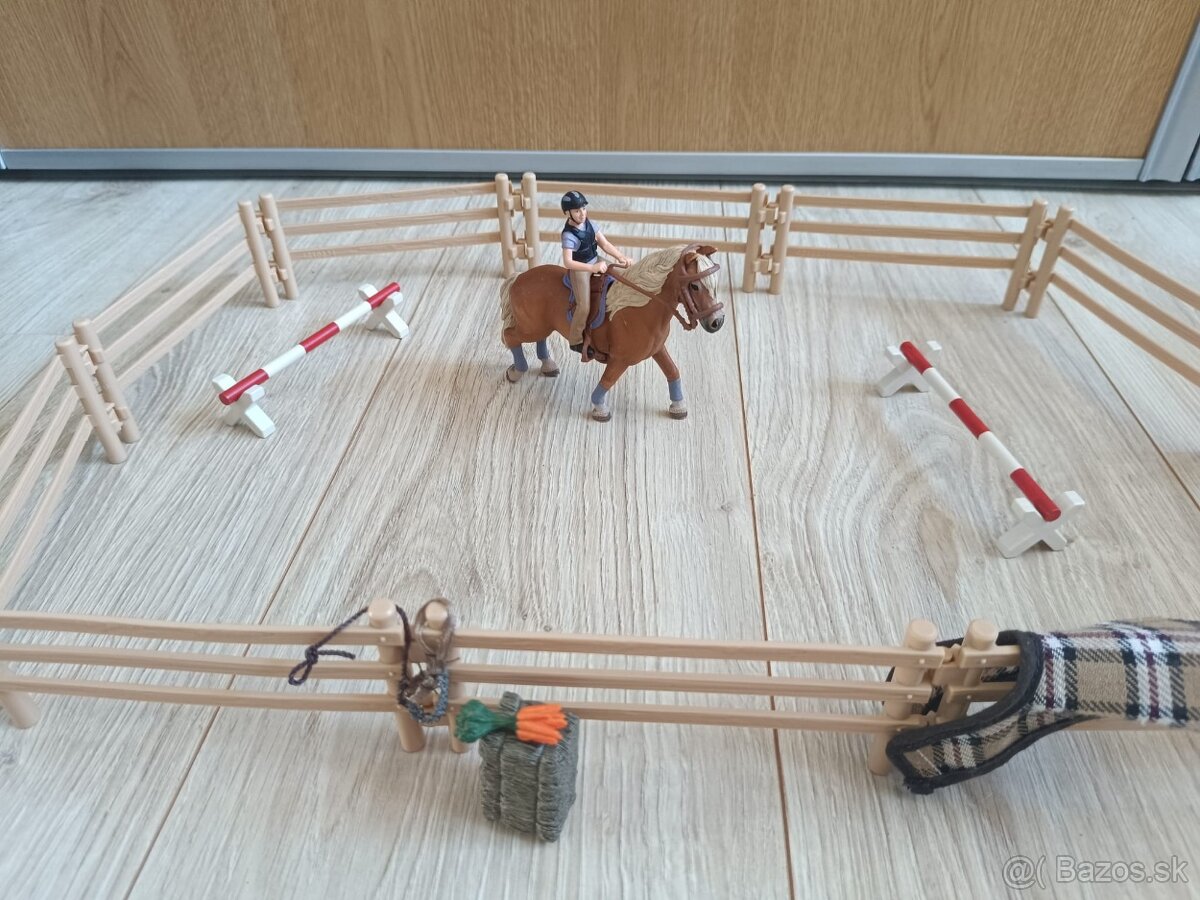 Schleich - Jazdecký areál s koňom - 5