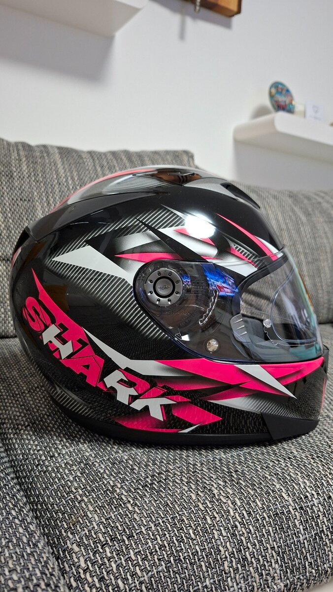 Predam helmu Shark - 5