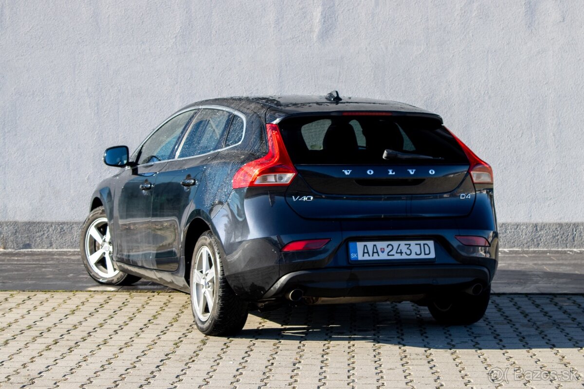 Volvo V40 D4 2.0L Drive-E Momentum - 5