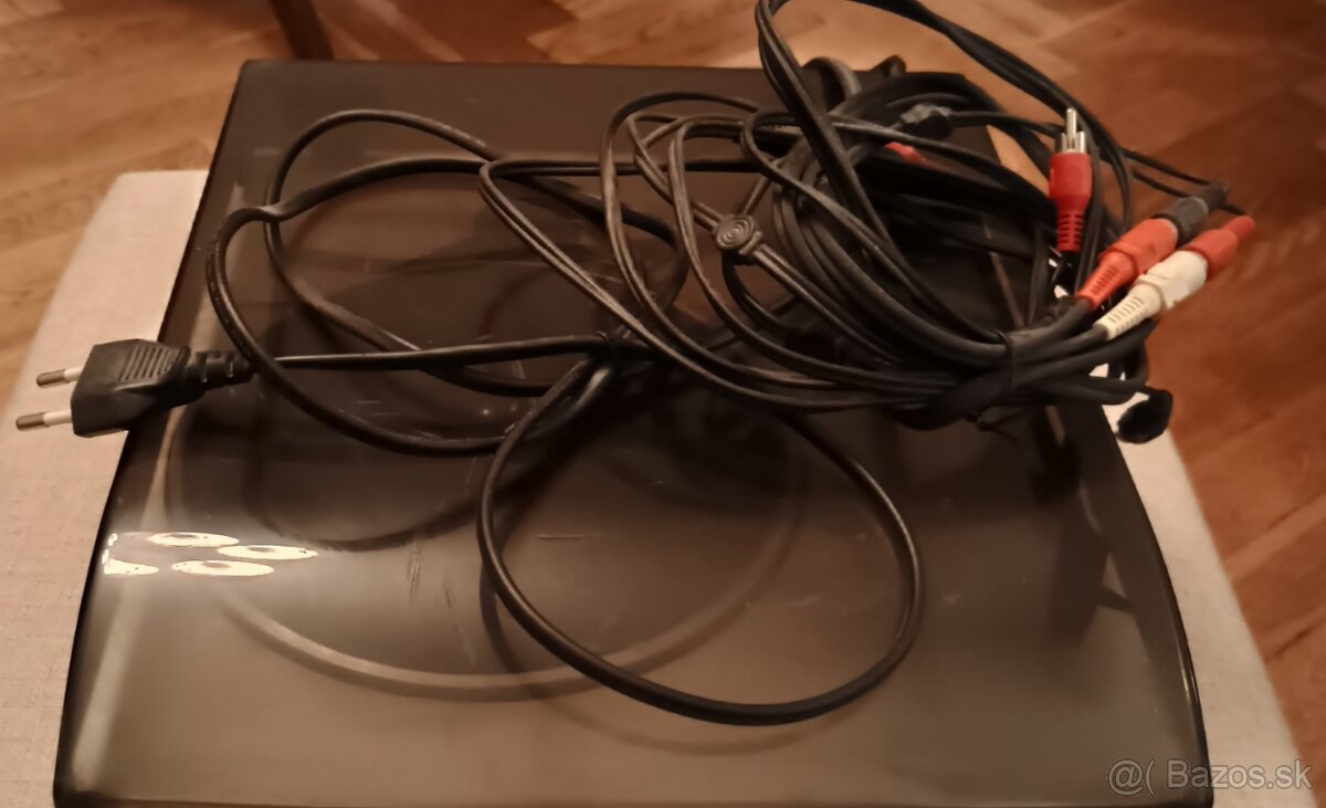 Gramoprehrávač_šasi s káblami prepojenia - 5