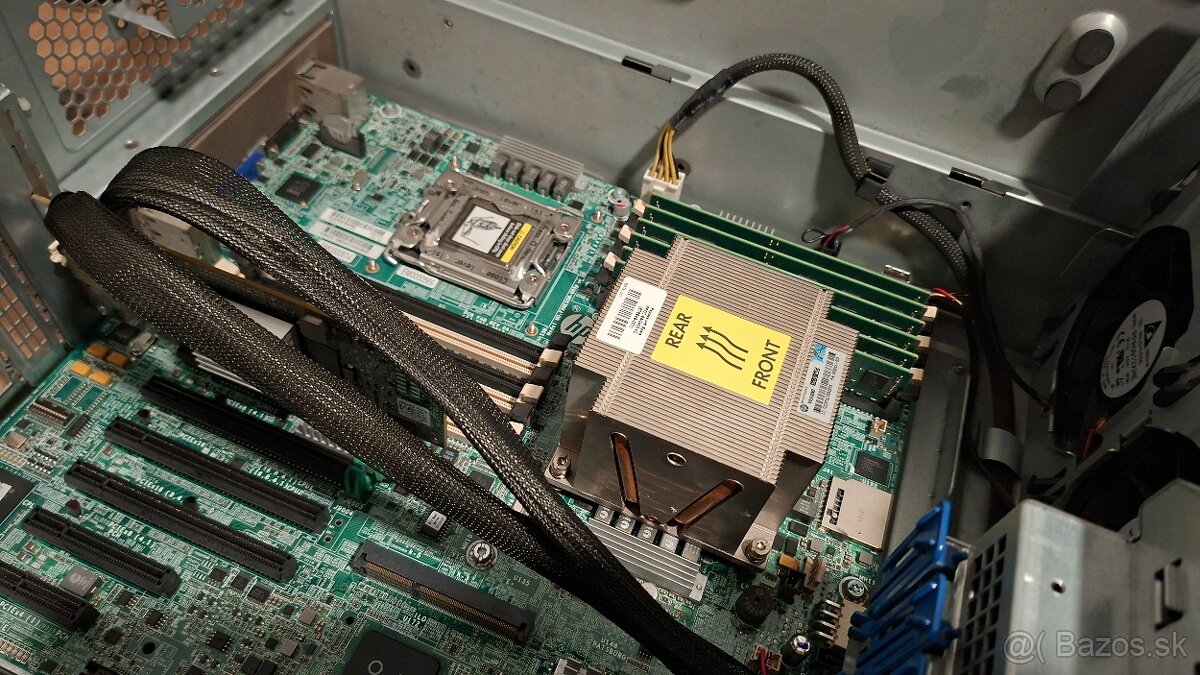 server HP ProLiant ML350e Gen8 - 5