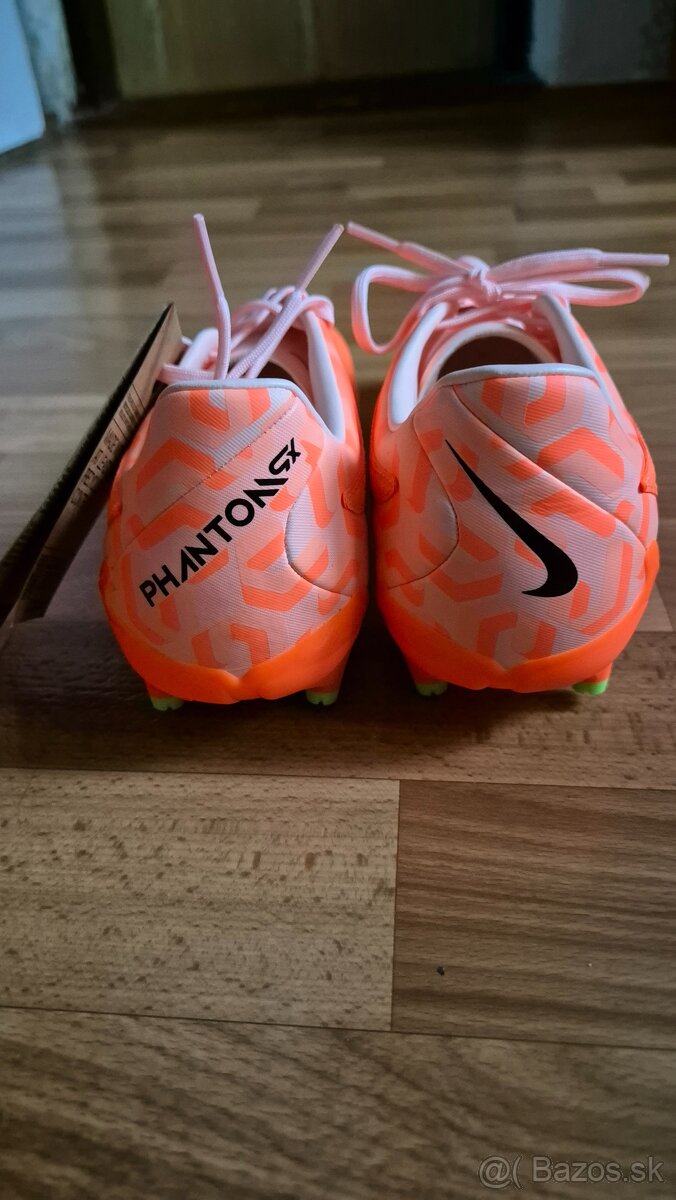 Kopačky NIKE Phantom GX Academy WC FG/MG - 5