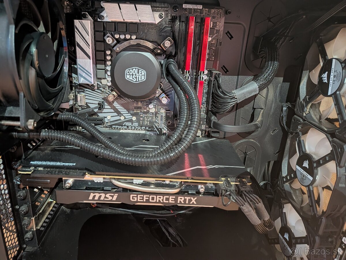 Kompletná herná zostava – PC + 3 monitory + príslušenstvo - 5