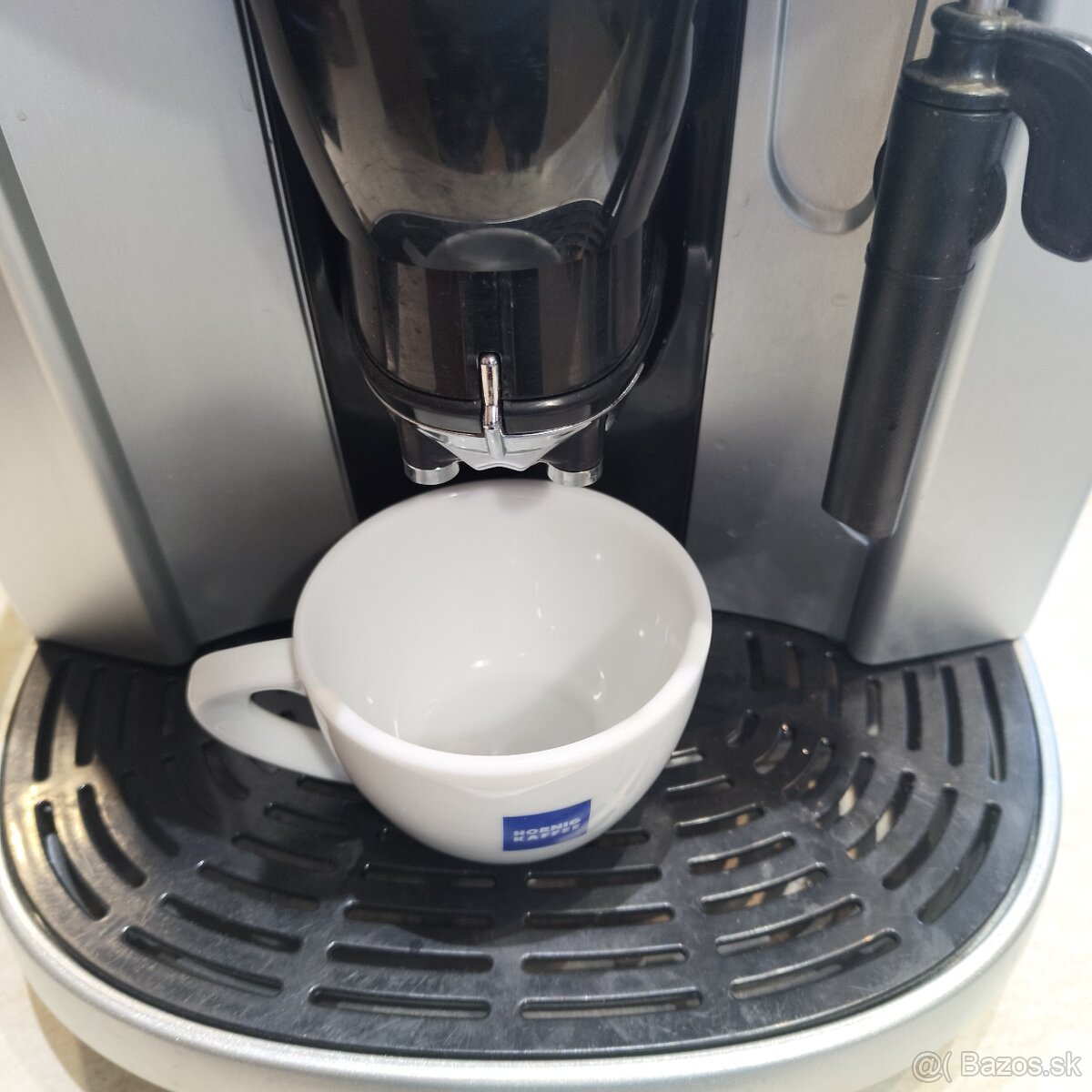 Delonghi Magnifica vo vybornom stave, plne funcny - 5