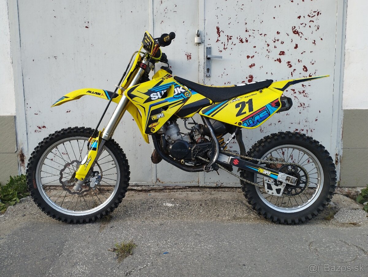 SUZUKI RM 85