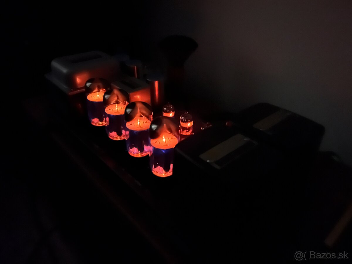 Luxman/Luxkit A3500 – japonský lampový zosilňovač - 5