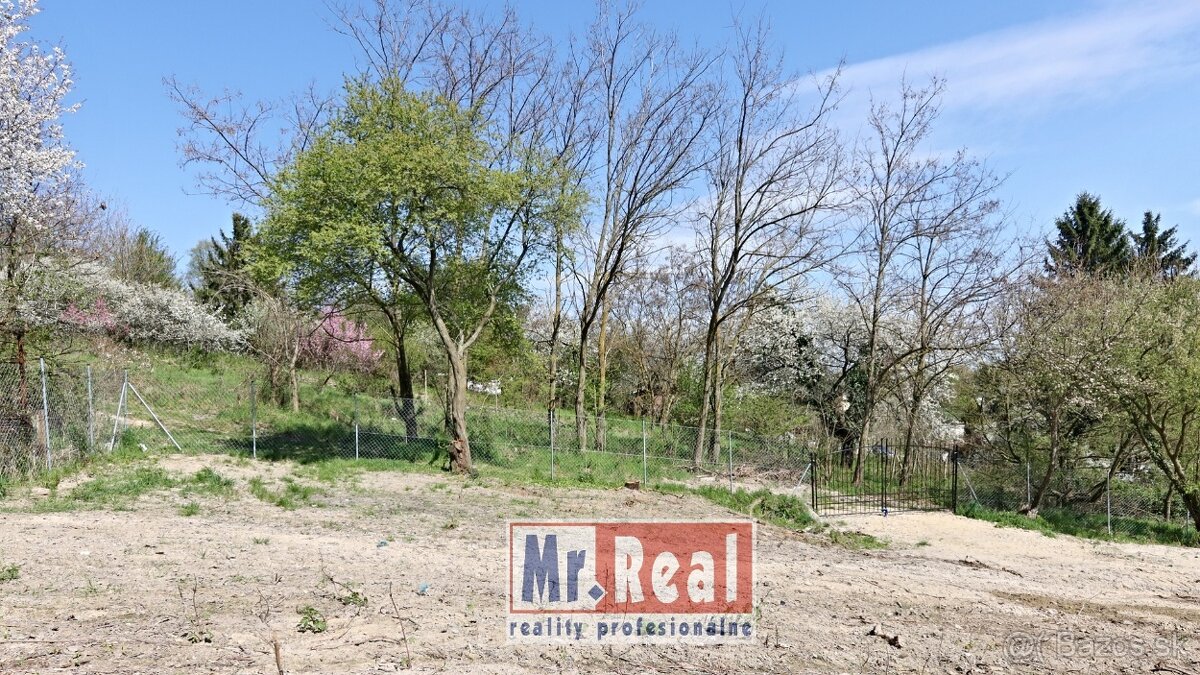 Pozemok v Rači 702 m2 v atraktívnej lokalite - 5