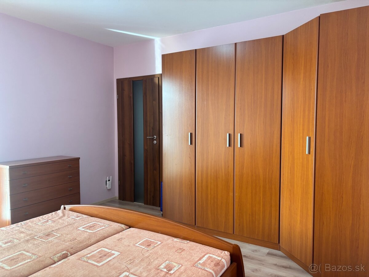 Spálňa nábytok komplet - 5