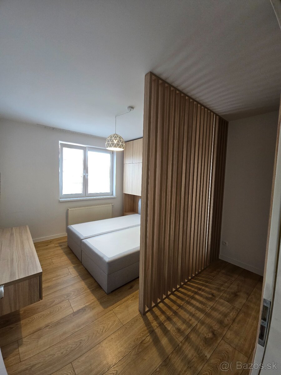 PRENÁJOM: PERFEKTNÝ 2-IZBOVÝ BYT V CENTRE - 5