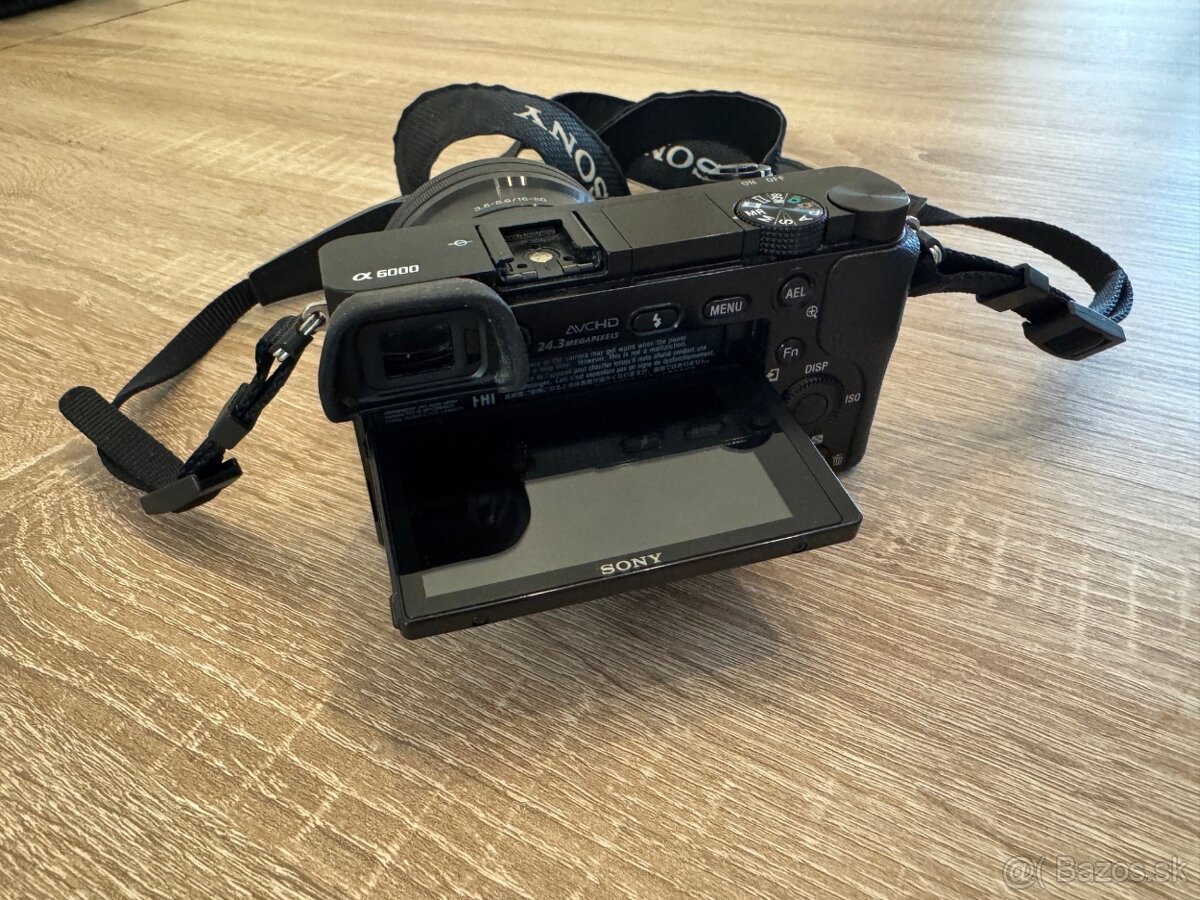 Sony a6000 24,3Mpix + Akumulátory + Objektív + Statív - 5