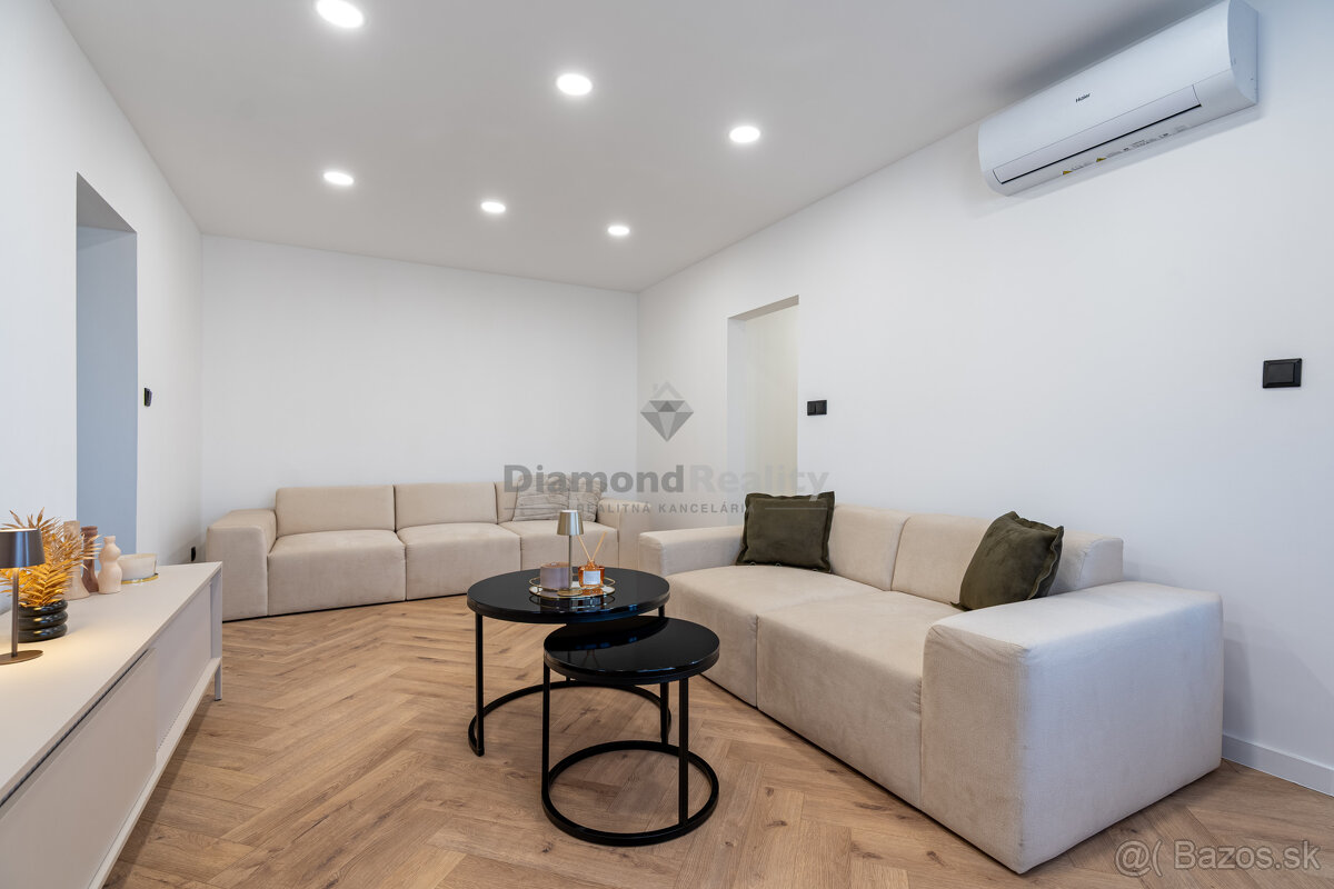 NA PREDAJ ZREKONŠTRUOVANÝ 3-IZBOVÝ BYT NA ULICI VÝSTAVBY, KO - 5