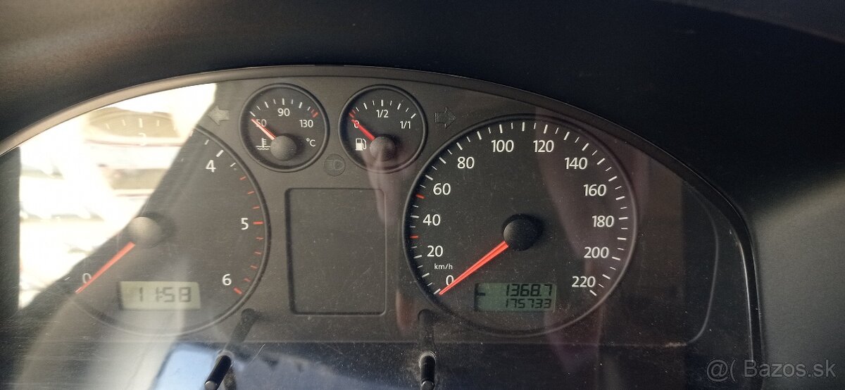 Volkswagen T5 r.3.2003 1.9tdi,63kw - 5