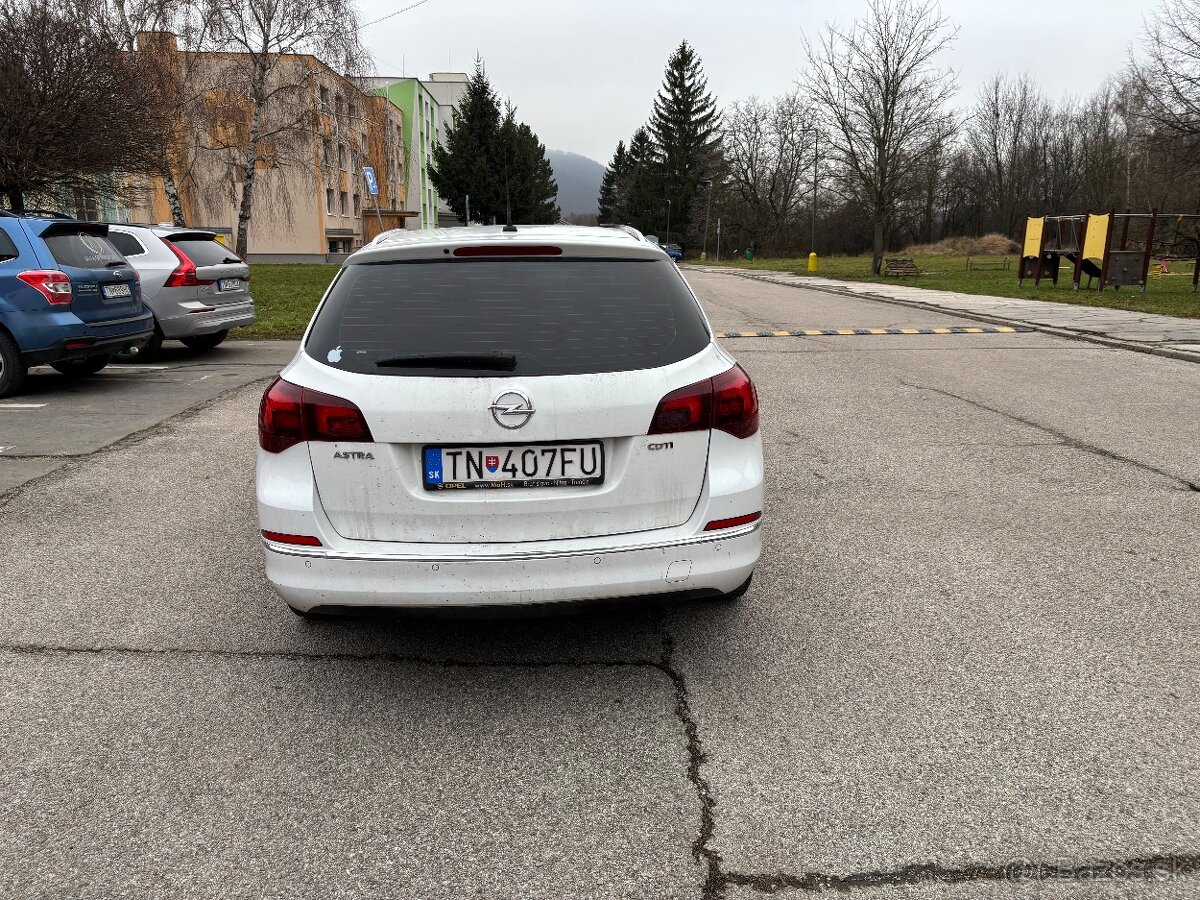 Opel Astra 1.7 CDTI kombi - 5