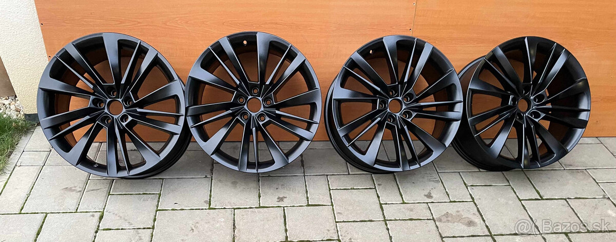 ACAMAR schwarz orig.skoda Superb3V 5x112 8j x19 ET 44 VW - 5