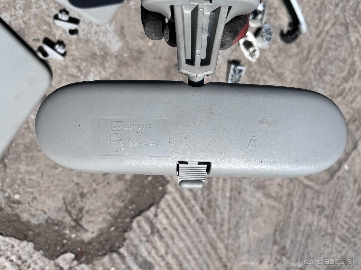 Suzuki Splash 2009 diely interieru, vyduch, svetlo, zrkadlo - 5