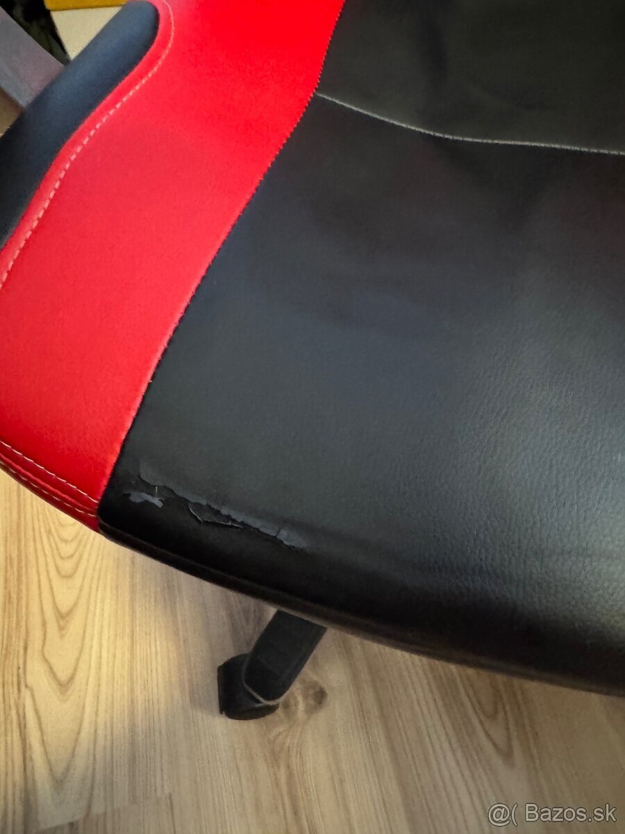 Herná stolička TRUST GTX - 5