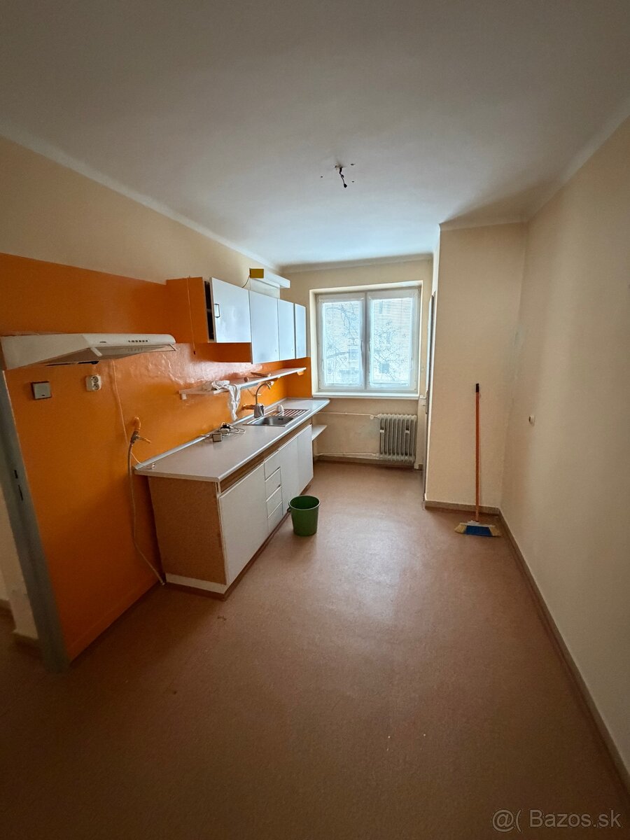 2-izbový byt na predaj v pôvodnom stave - 5