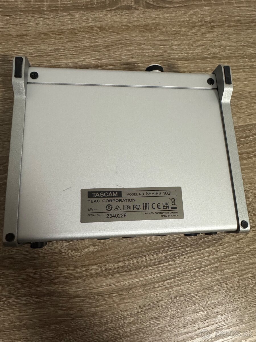 Taascam Series 102i USB zvuková karta - 5