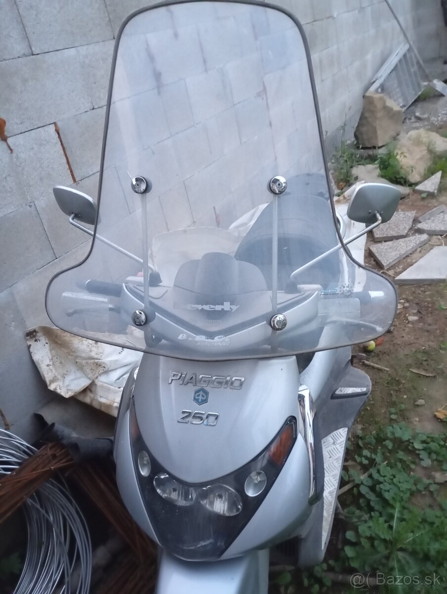 Piaggio Beverly 250 - 5