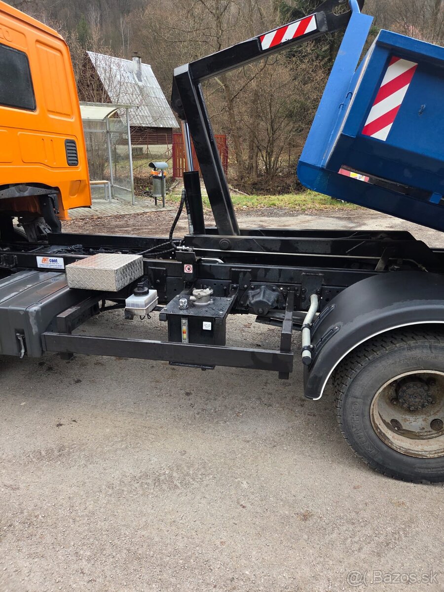 Predám hakový nosič kontajnerov - 5