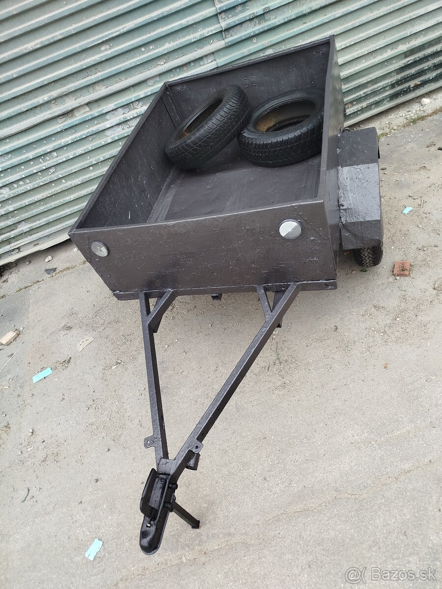 Predám prívesný vozík/vlečku D150cm x Š110cm x V40cm