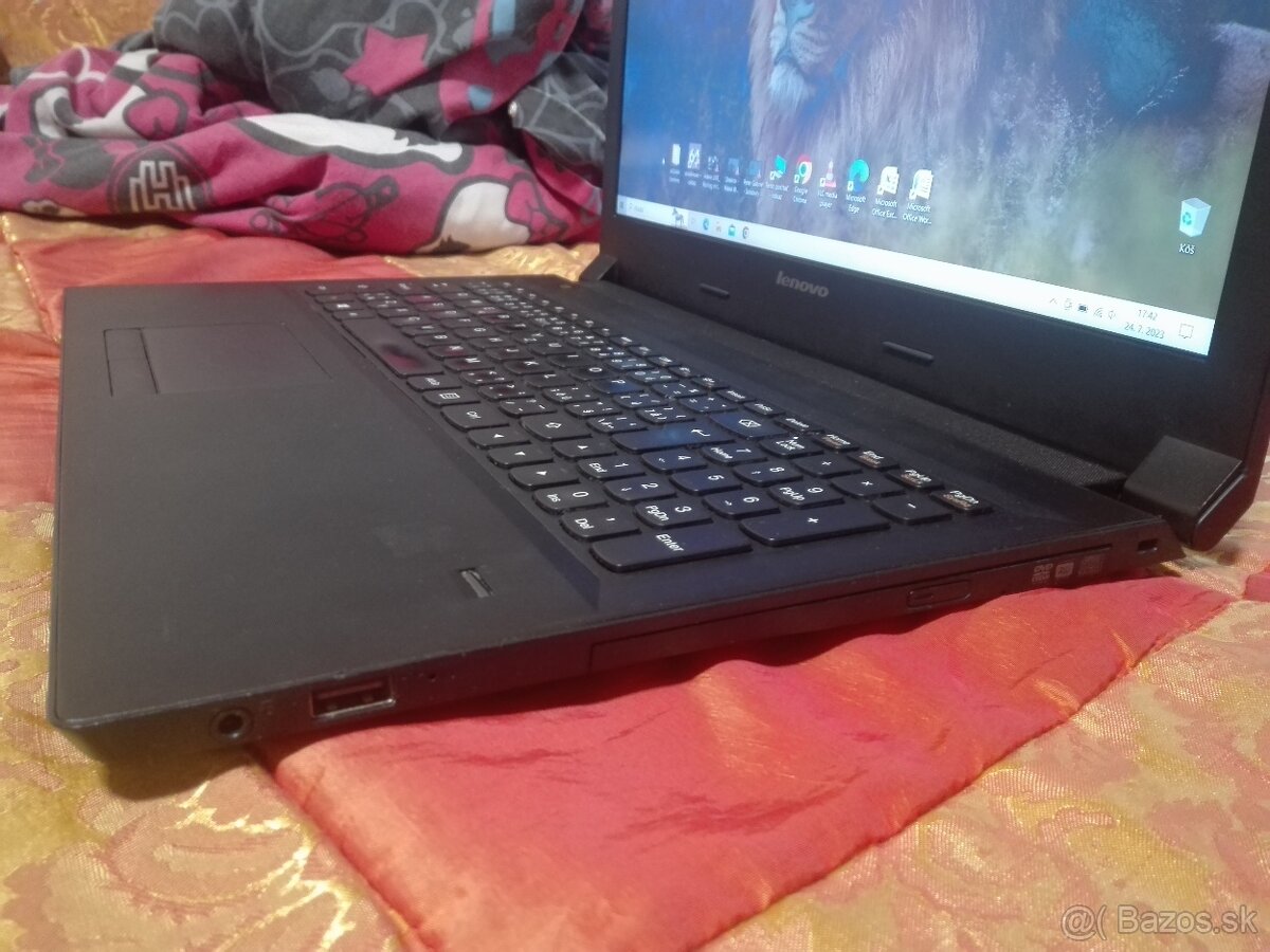 Lenovo i5-6.Gen. 500 GB. 15,6“.8 GB. Baterka dobrá. - 5