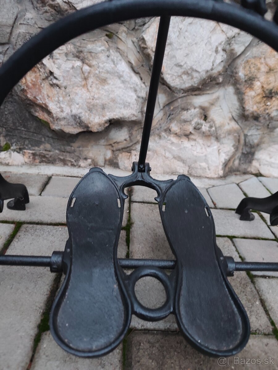 150 ročná konštrukcia šijací stroj F&R - 5