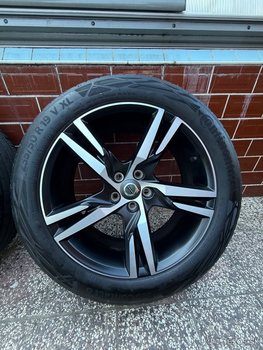 Volvo XC40 R19 235/50 Letné - 5