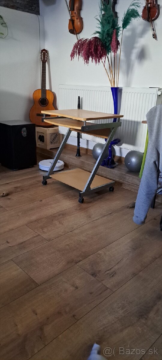 Pc stolik - 5