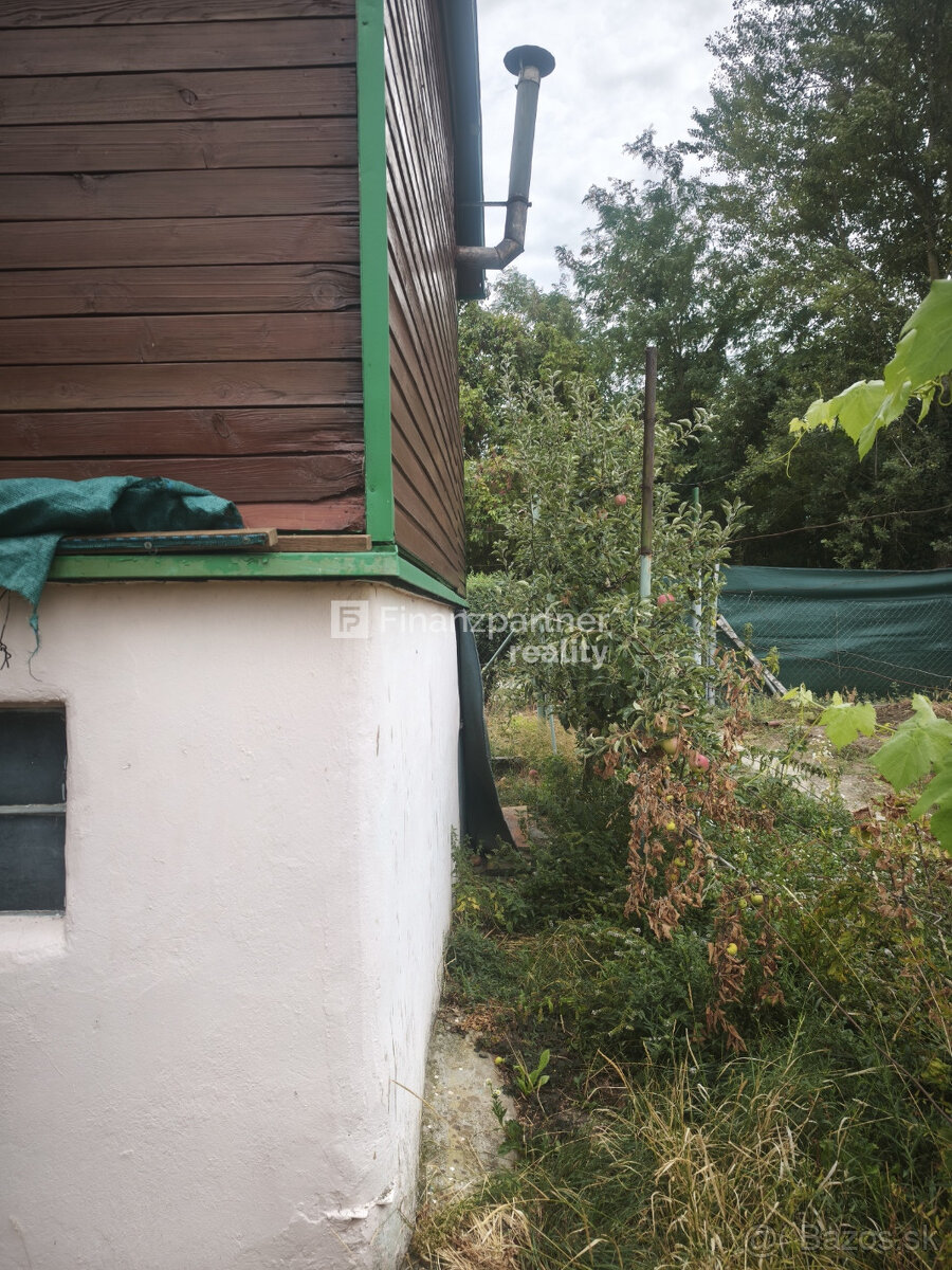 F005-014-CSUD Chata a záhrada v Štúrove - 5