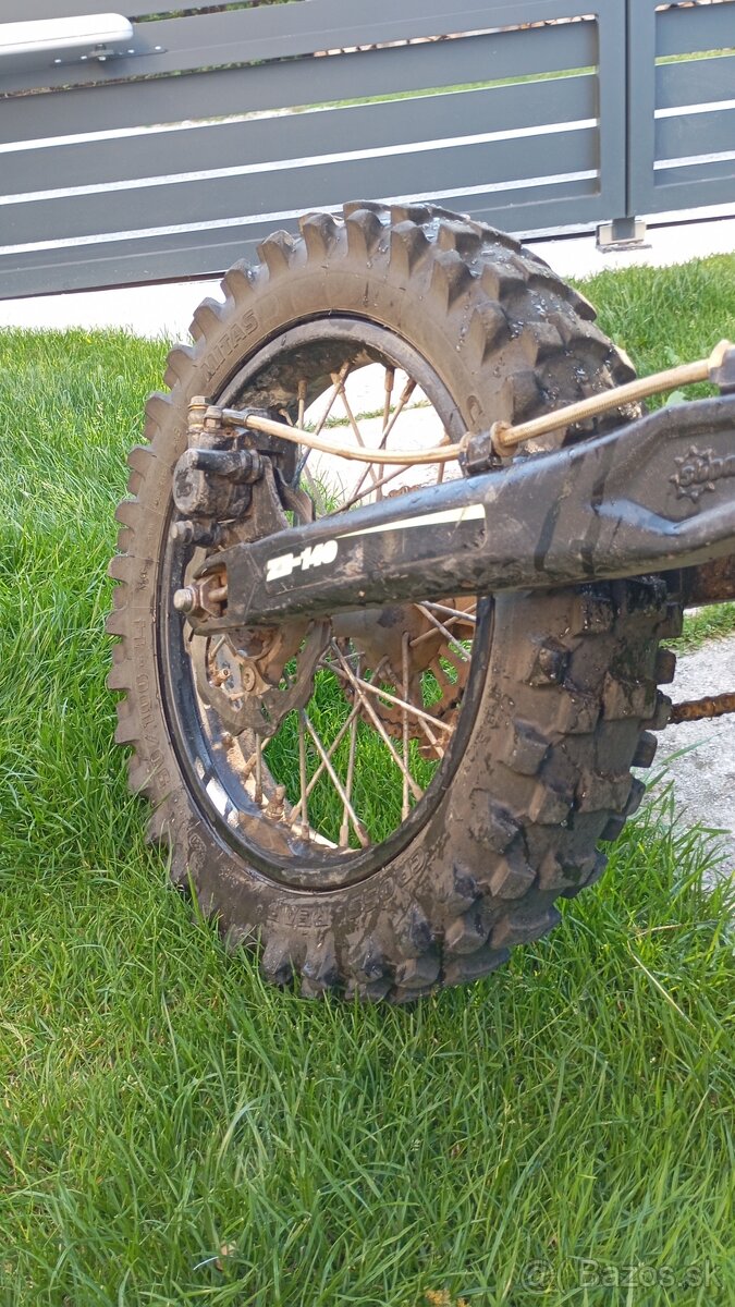 Stomp Z3 140