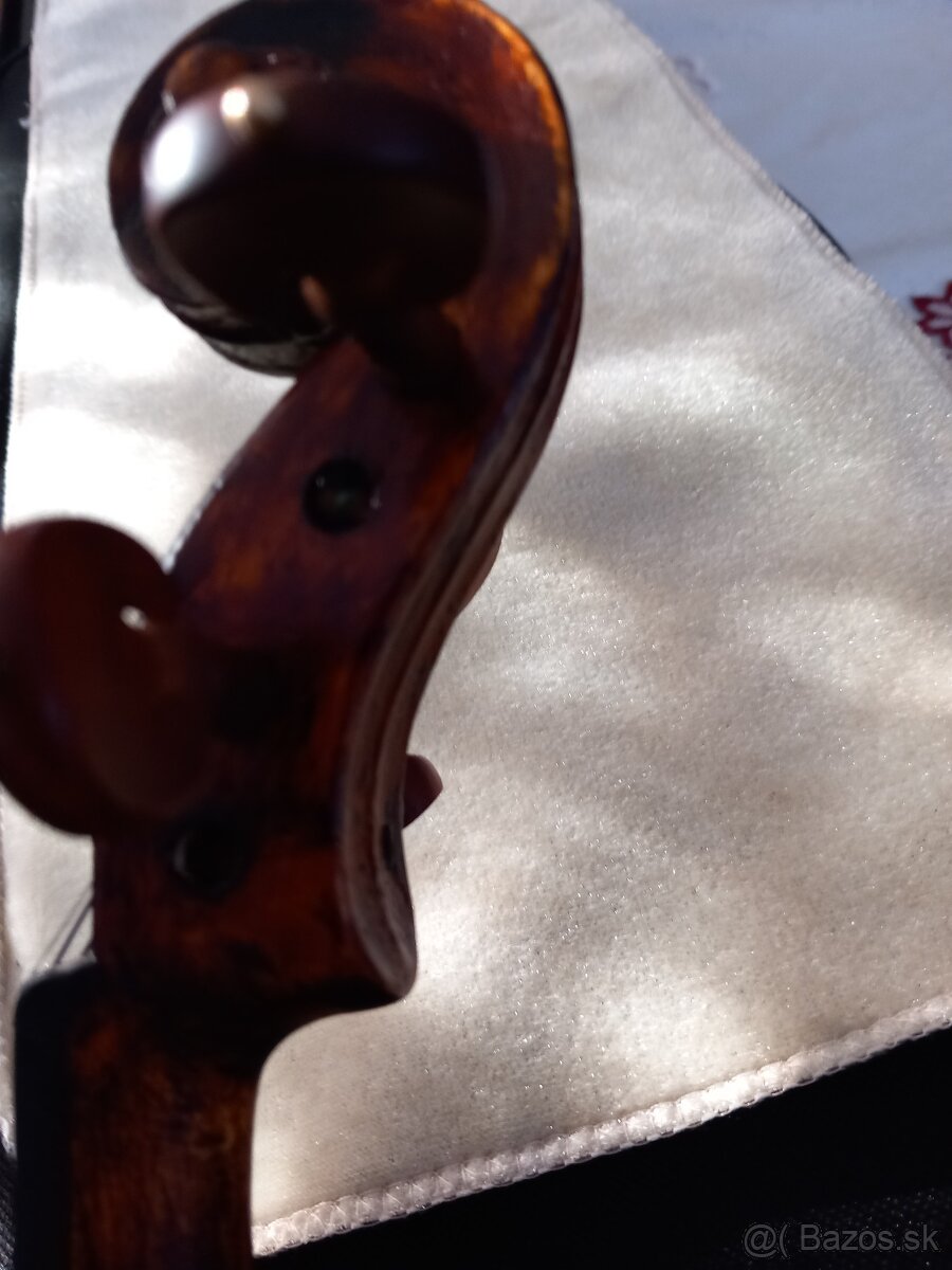 Predám staré husle celé značené - 5
