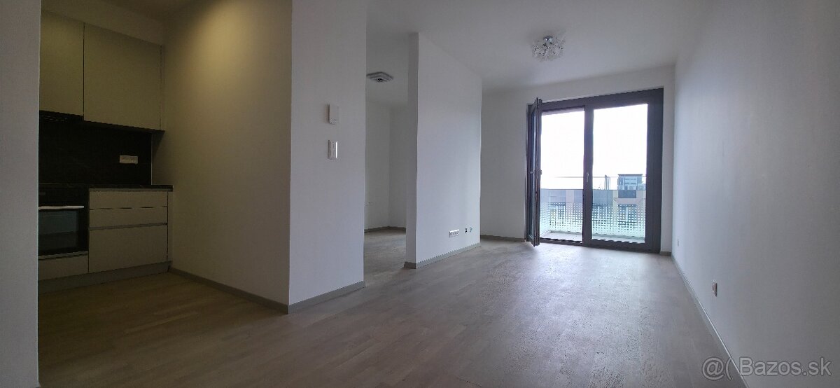 NA PREDAJ NOVÝ 2 IZBOVÝ BYT BRATISLAVA CENTRUM - 5