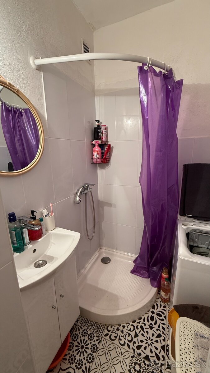 Ponúkam Vám na predaj 3 izbový byt v tehlovej bytovke . - 5