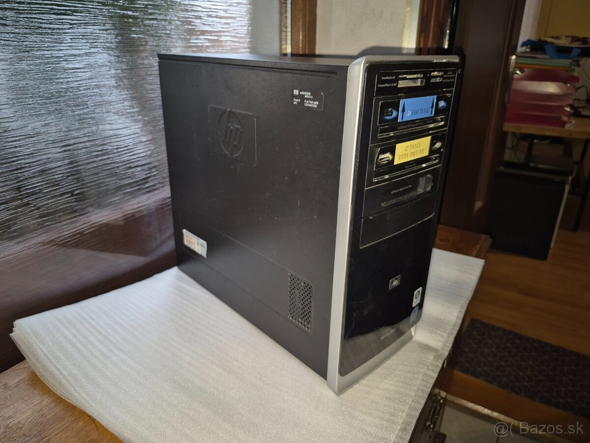 HP Pavilion - Core2Quad Q8200 / 4x2.3GHz - 5