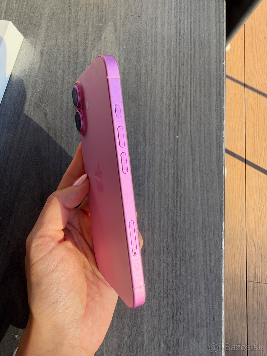 Apple iPhone 16 128GB - 5