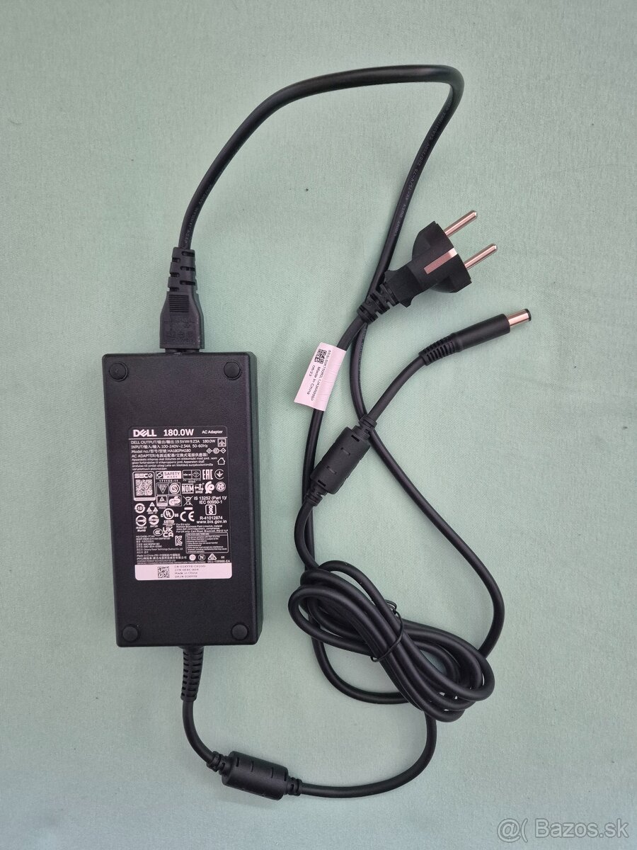 Predám dokovaciu stanicu zn. Dell WD19S - 5