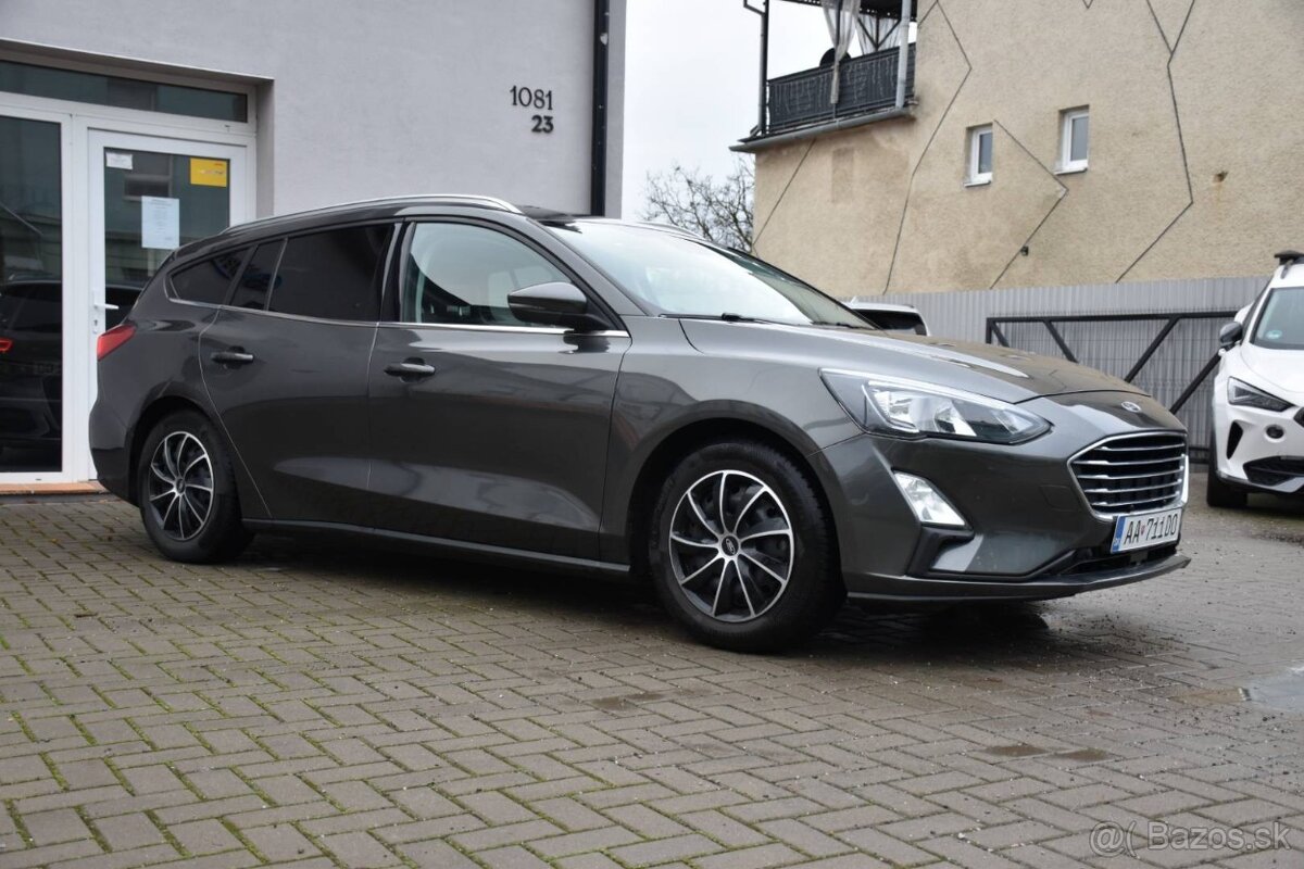 Ford Focus Kombi 1.0 EcoBoost 125k Titanium - 5