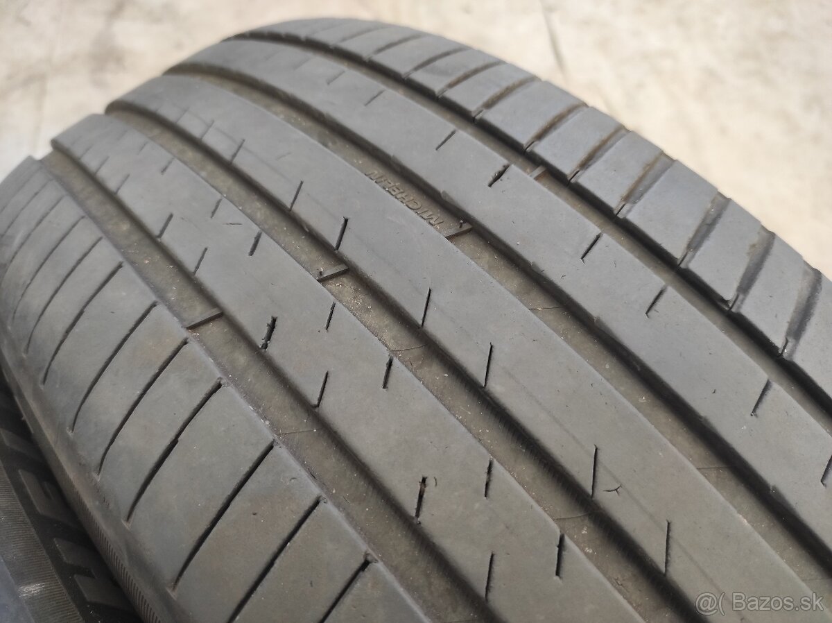 Letné pneu 235/55 R20 Michelin 4ks - 5
