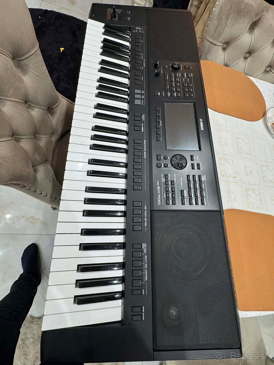 Predám Yamaha SX 700 - 5