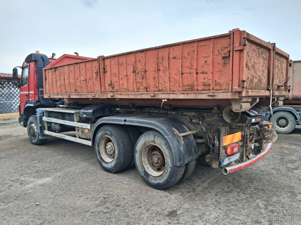 VOLVO FM Hákový nosič kontajnerov 6x6 - 5
