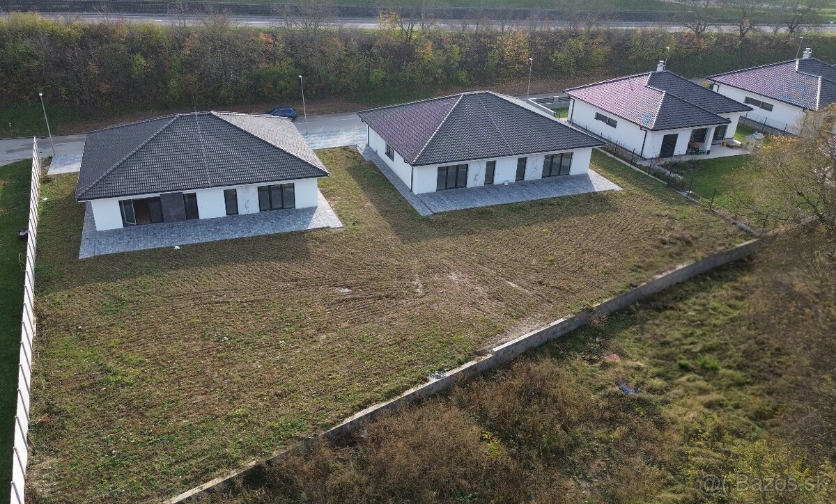 Rodinné bývanie v priestrannom 4i bungal v Hôrke nad Váhom - 5