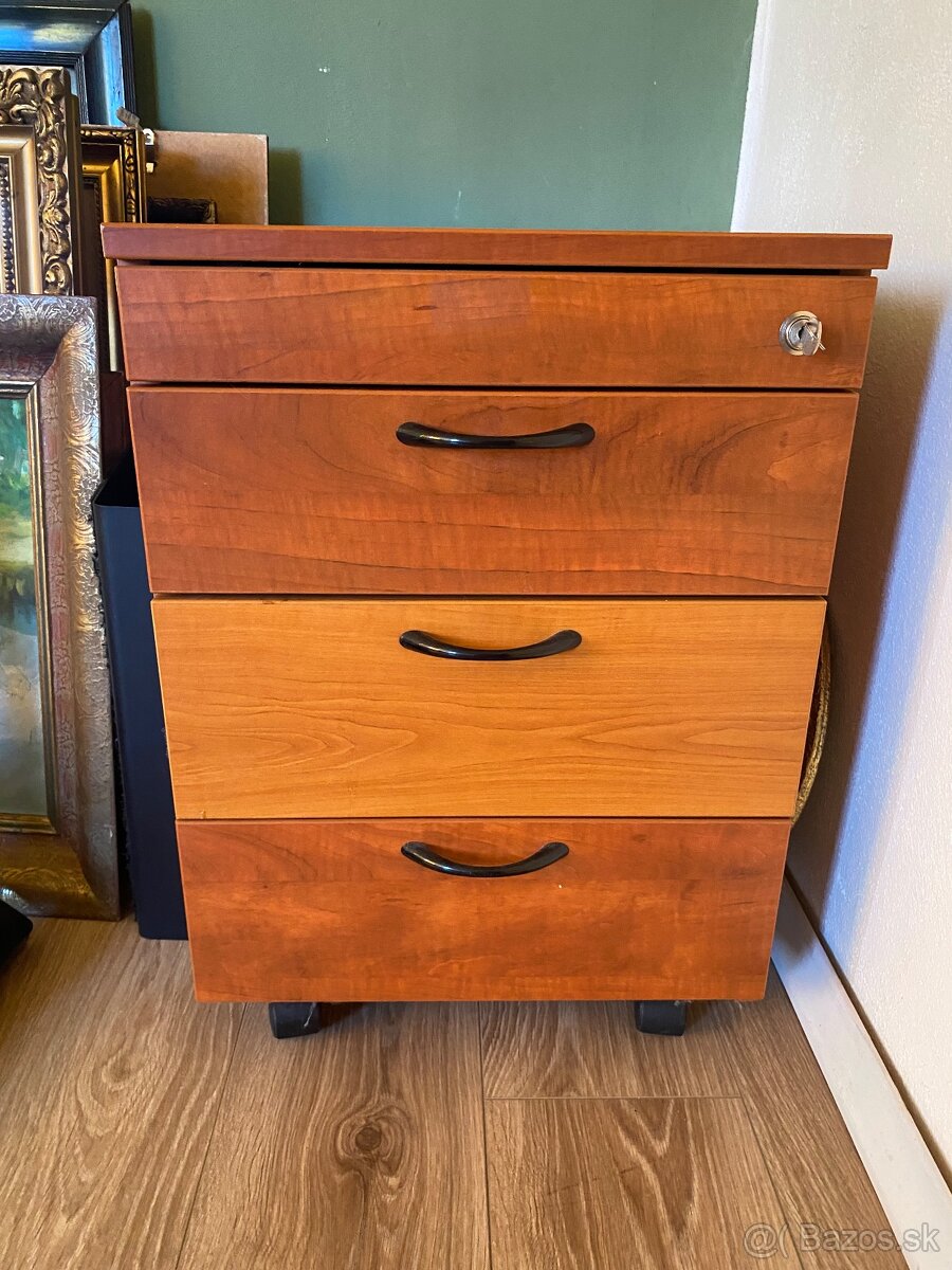 Kancelarsky nabytok - 5