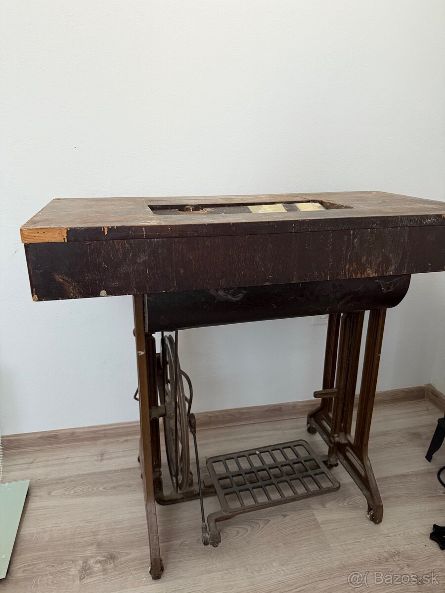 Šijací stroj Minerva - 5