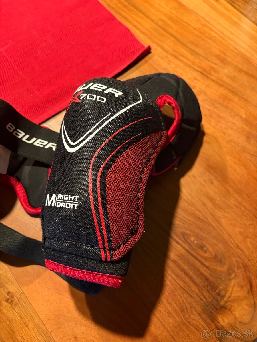 Hokejová výstroj Bauer nove - 5