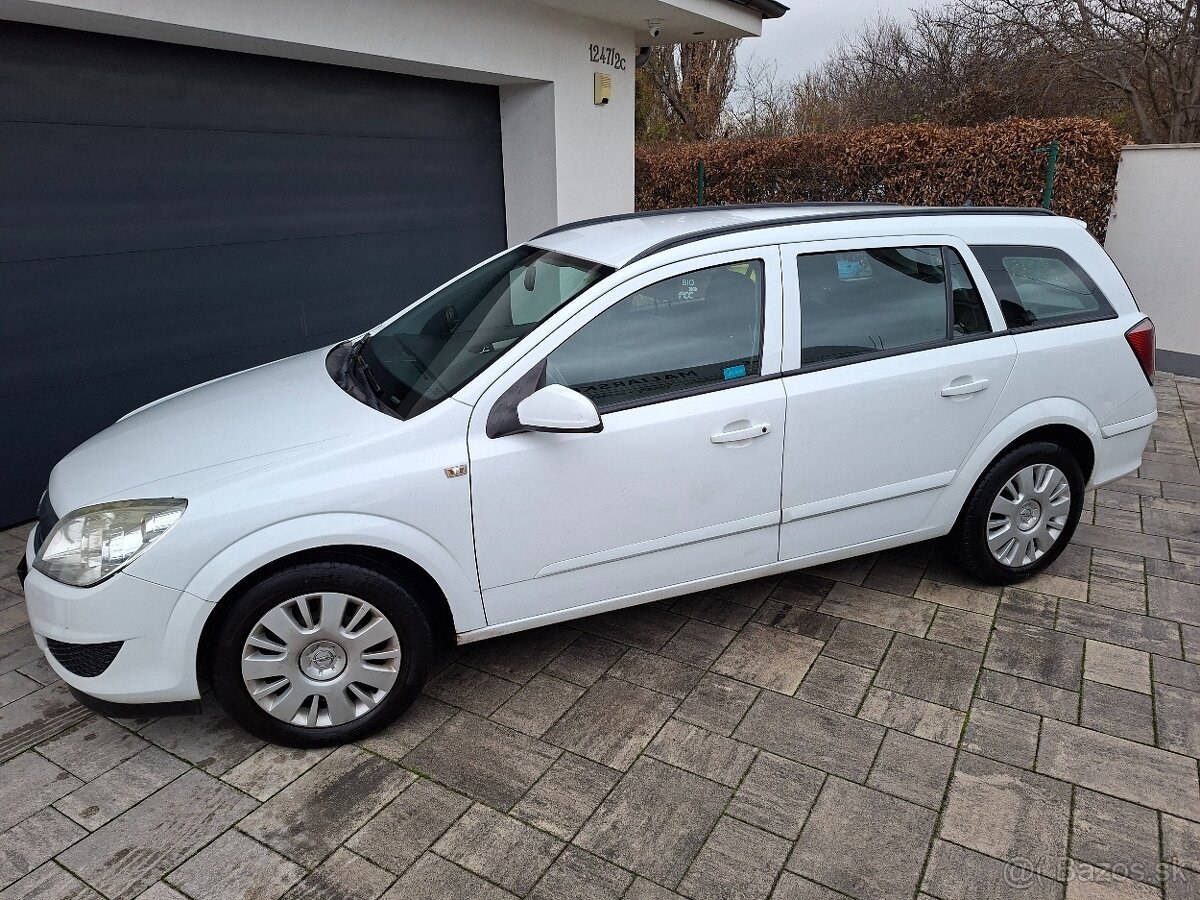 Predám Opel Astra Caravan - 5