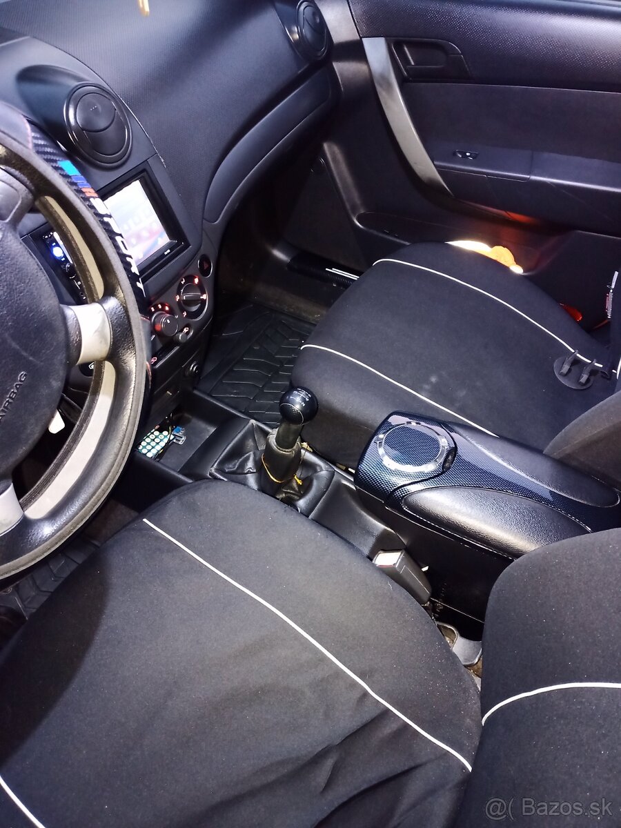 Predám Chevrolet Aveo 1,2 benzín - 5