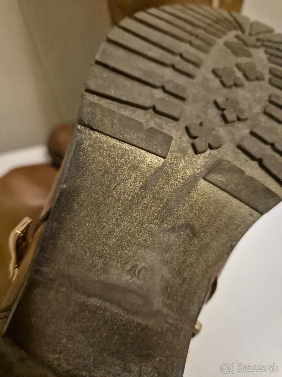 Predám dámske čižmy vel. 40 - 5