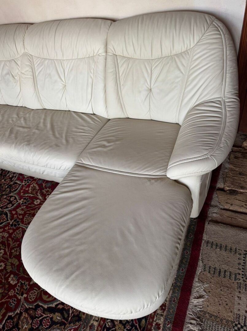 Světlá kožená sedačka do Účka, 4979 - 5